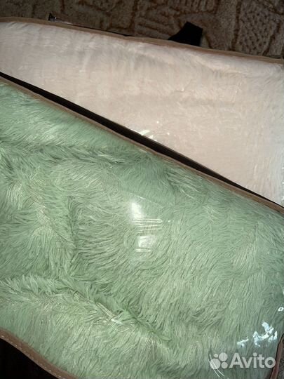 Пледы пушистые новые) 220*240 см