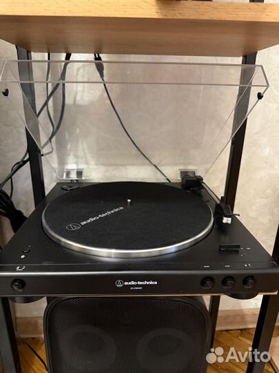 Виниловый проигрыватель Audio-Technica AT-LP60XBT