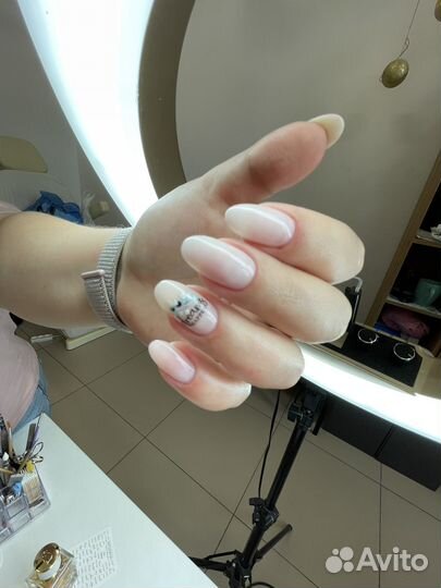 Услуги мастера маникюра и педикюра