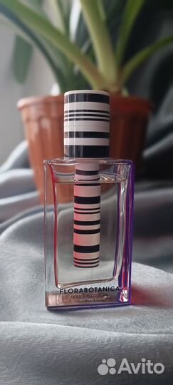 Florabotanica balenciaga