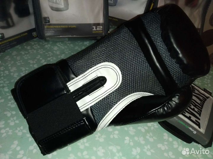 Новые Боксерские перчатки Everlast