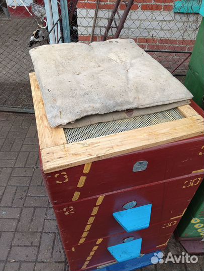 Продам ульи для пчел бу