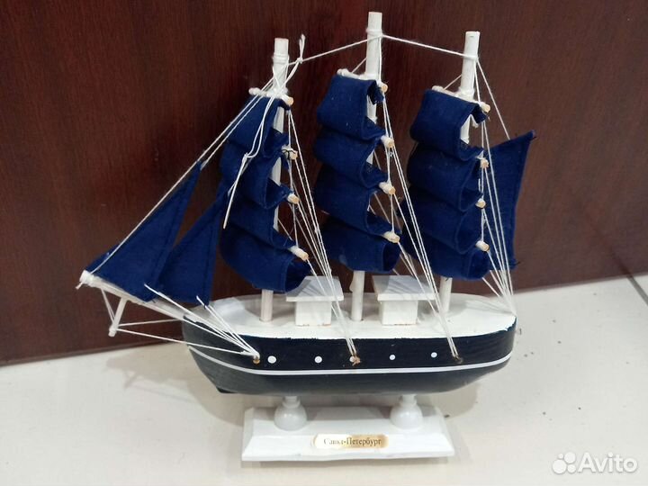 Модель корабля (парусник)