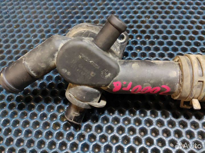 Тройник системы охлаждения volkswagen polo 3