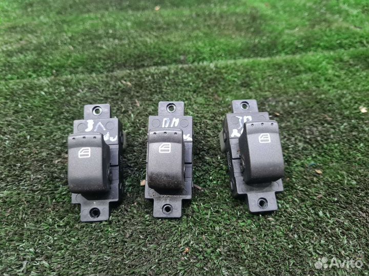 Кнопка стеклоподъемника Ssang Yong Actyon New CK