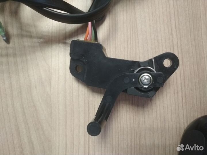 Датчик гидроподъема Tohatsu 3B7-72574-0