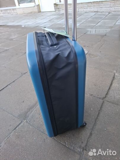 Samsonite новый чемодан