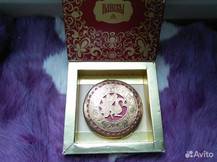 Пудреница СССР