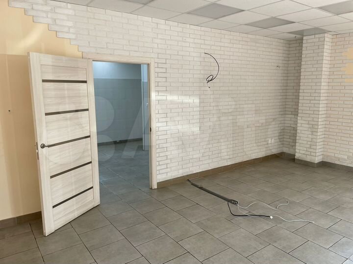 Торговая площадь, 55 м²