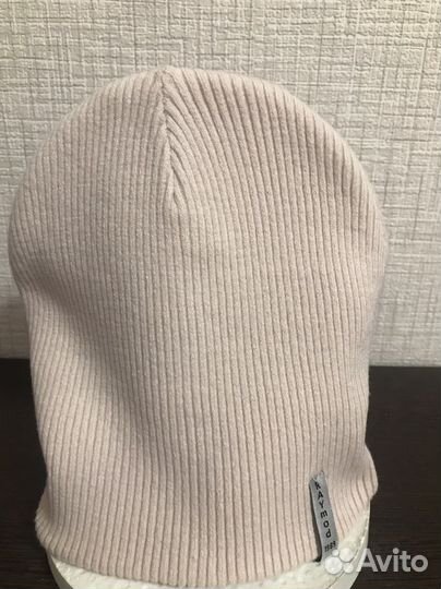 Шапка женская вязаная