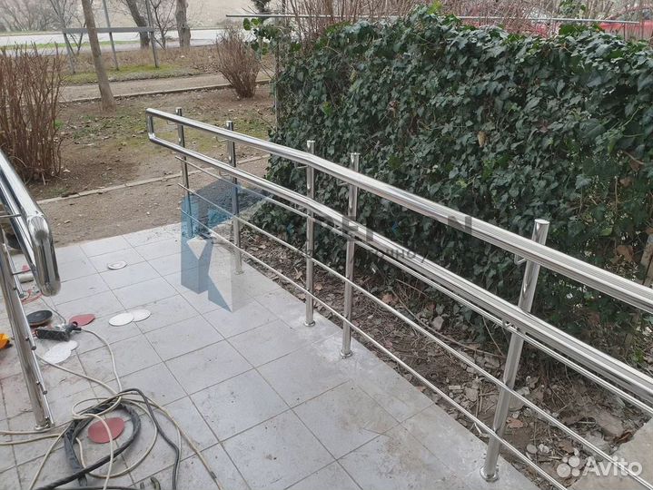 Ограждение пандуса