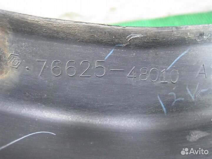 Брызговик задний правый Lexus RX300 (MCU15) 2002