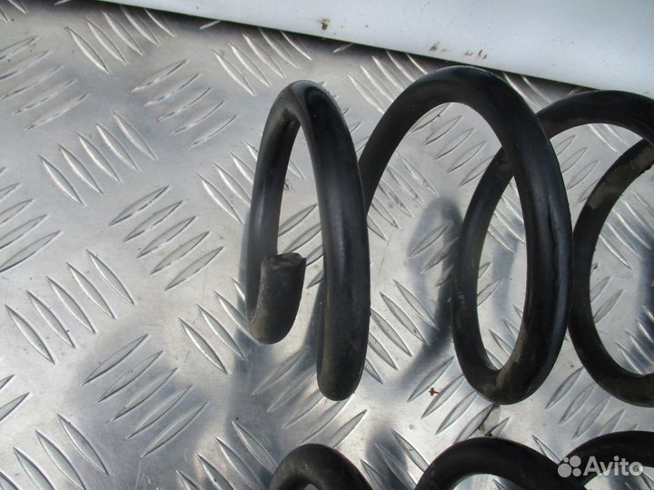 Пружина задняя Citroen C4 2007г