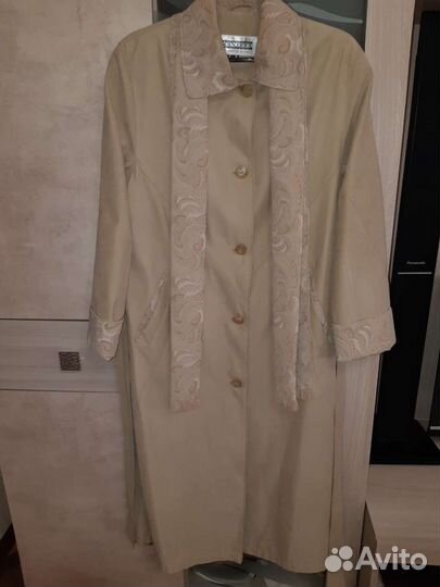 Плащ пальто