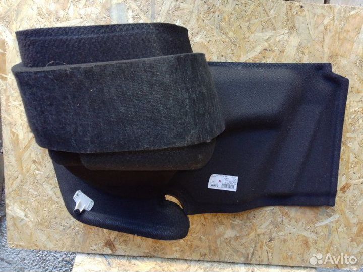 Обшивка багажника левая Audi A8 D4 long 4.2 cdra