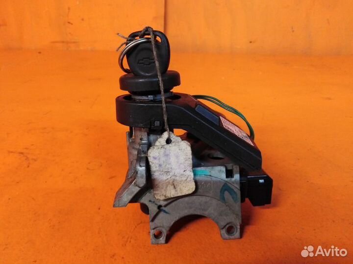 Замок зажигания Chevrolet Tahoe Suburban GMT900