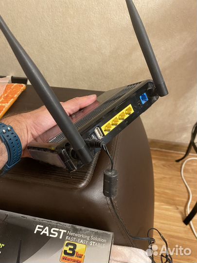 Роутер Asus DSL N12U