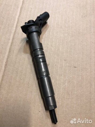 Форсунка Mercedes E-Class W213 OM651 2.2 CDI 2017