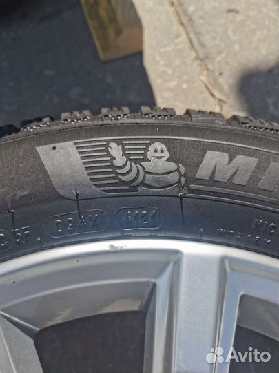 Michelin Alpin 6 215/55 R17