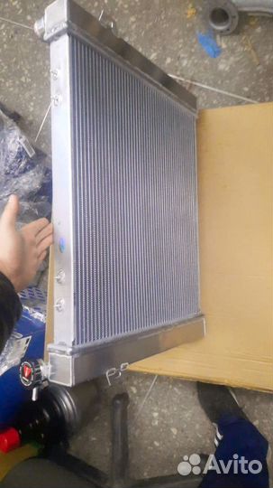 Радиатор Гранд Чероки