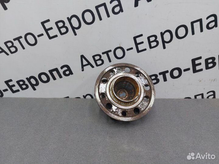 Ступица передняя левая Mercedes-Benz E-Class W213