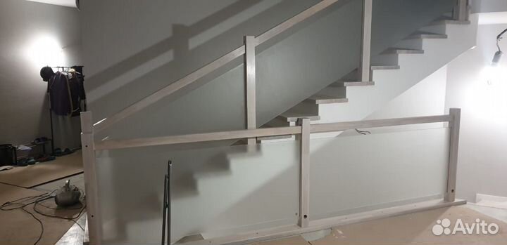 Деревянную лестницу сделаем