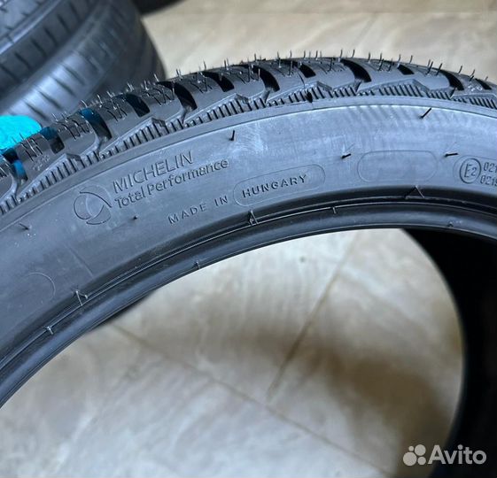 Michelin Pilot Alpin 5 SUV 265/35 R21