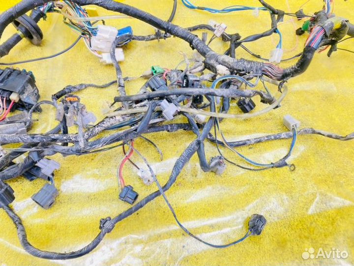 Коса под капот передняя Suzuki Jimny Wide JB33W 145336