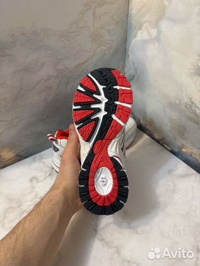 Кроссовки Bona 36 размер