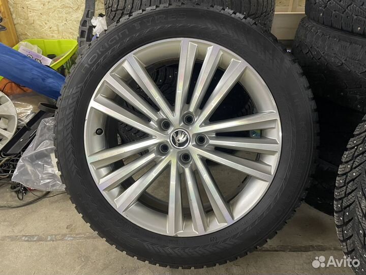 Nokian Tyres Hakkapeliitta 10p SUV 235/50 R19 108T