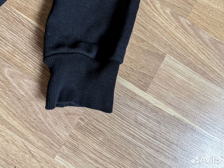 Черный базовый свитшот Твое Lamoda