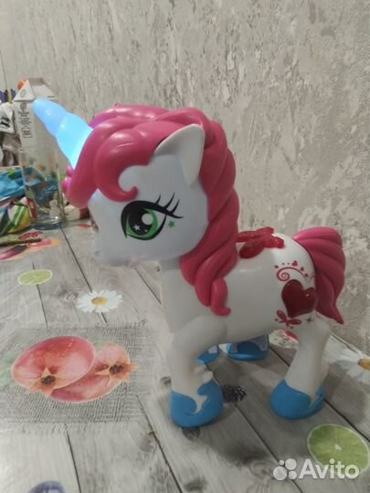 Лошадка единорог игрушка интерактивная
