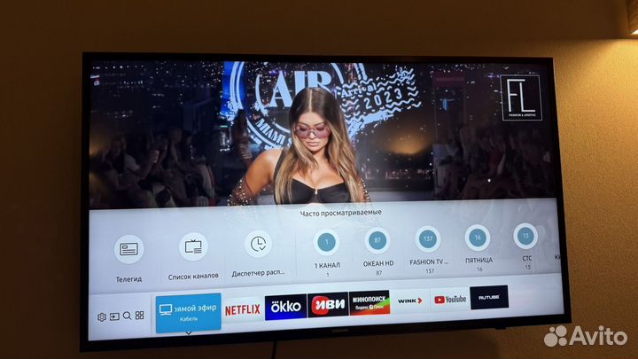 Телевизор Samsung SMART tv 43 бу