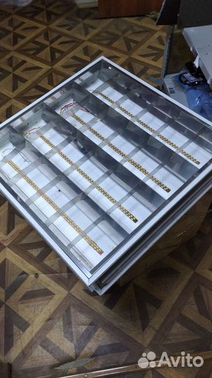 Светильник потолочный