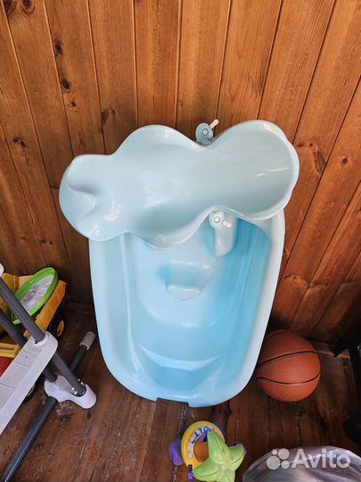 Ванночка для купания с горкой