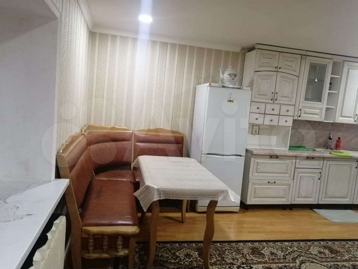 Дом 200 м² на участке 8 сот.