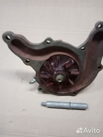 Водяной насос. Газ 53