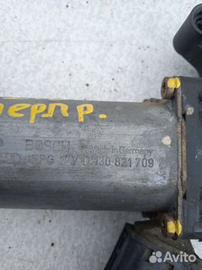 Мотор стеклоподъёмника передний правый W210