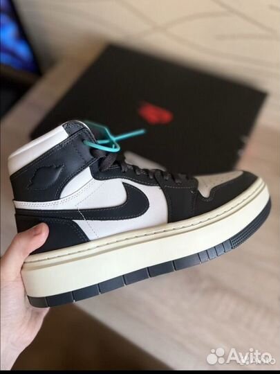 Nike Air Jordan 1 Elevate High US 9 кожаные