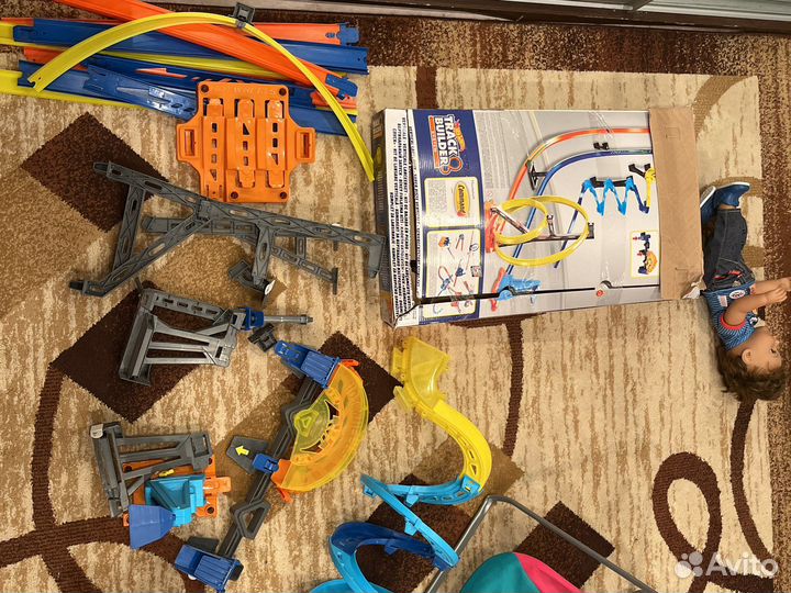 Hot wheels track builder sistem