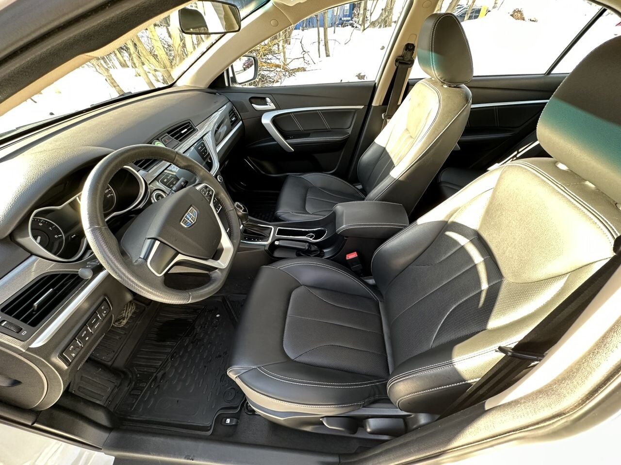 Geely Emgrand 7: фото из отзыва