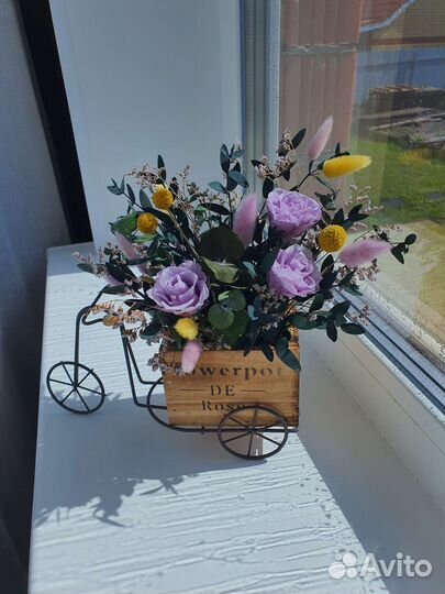 Неувядающая цветочная композиция букет