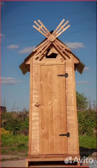 Дачный туалет деревянный SKU004