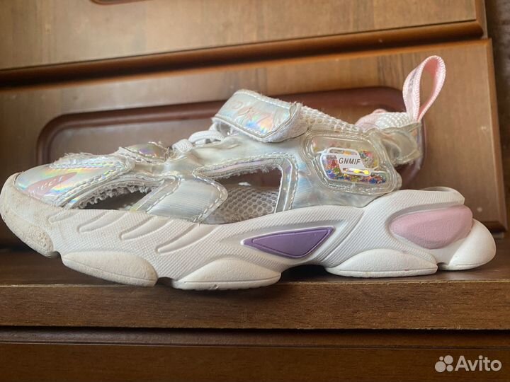 Кроссовки летние 30 размер