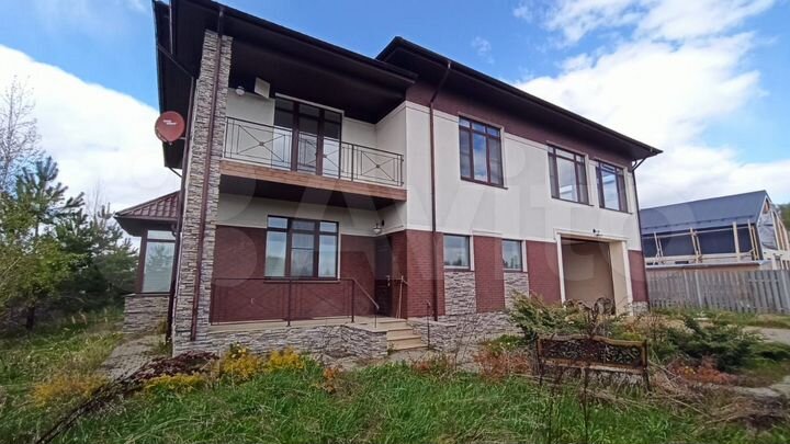 Коттедж 315,2 м² на участке 13,2 сот.