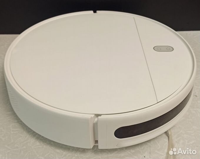 Робот-пылесос Xiaomi Mi Robot Vacuum-Mop Essential