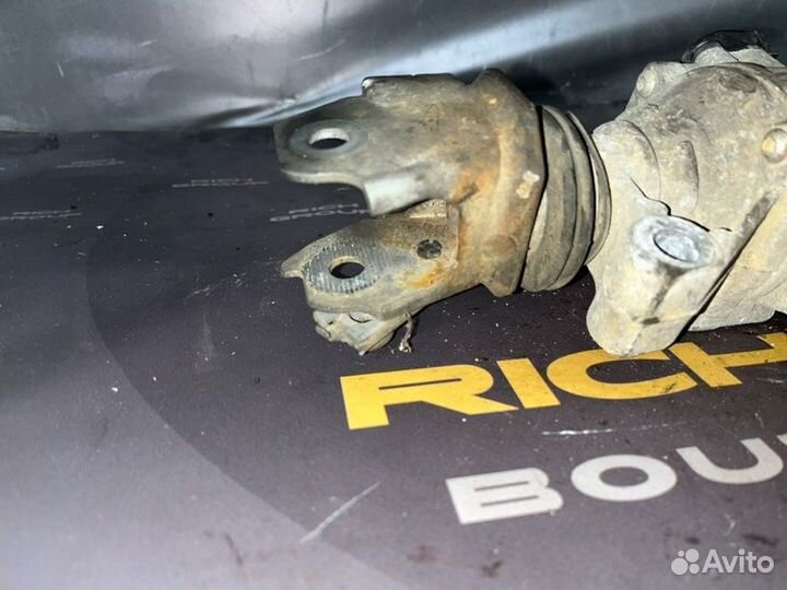 Рейка доворота задней оси (актюатор, актуатор)