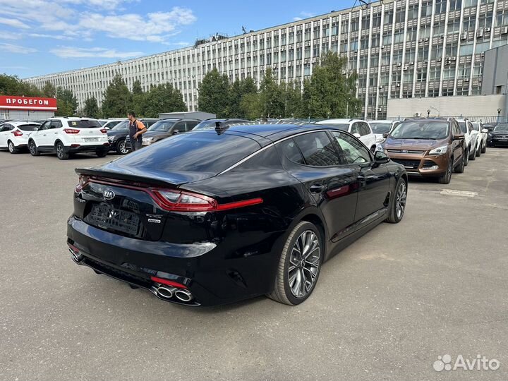 Kia Stinger 2.0 AT, 2018, 71 000 км