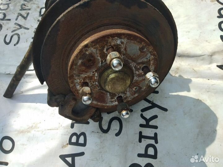 Кулаки задние Elantra 2000-2006