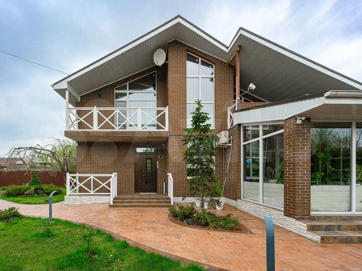 Дом 295 м² на участке 25 сот.